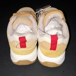 Zara US 7 memory effect